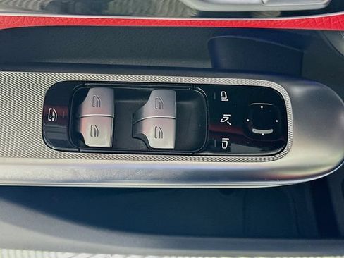 Certified 2024 Mercedes-Benz GLC 43 AMG 4MATIC image 18