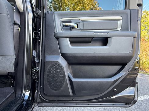 Used 2018 RAM 1500 Big Horn image 35