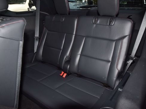 Certified 2025 Ford Explorer ST-Line RWD image 15