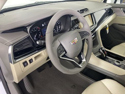 New 2025 Cadillac XT6 Premium Luxury image 10