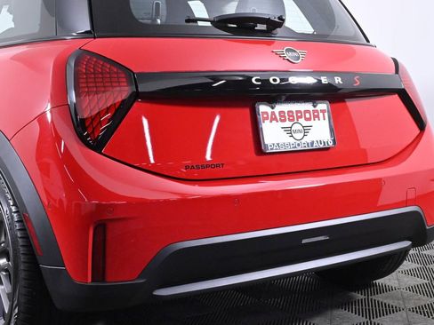 Certified 2025 MINI Cooper S image 8