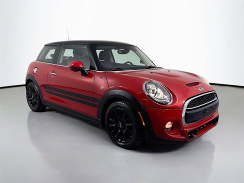 Used 2017 MINI Cooper S FWD image 3