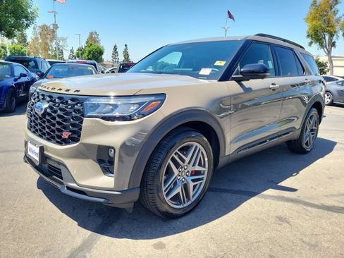 Used 2026 Ford Explorer ST w/ Sun And Sound Package AWD/4WD image 28