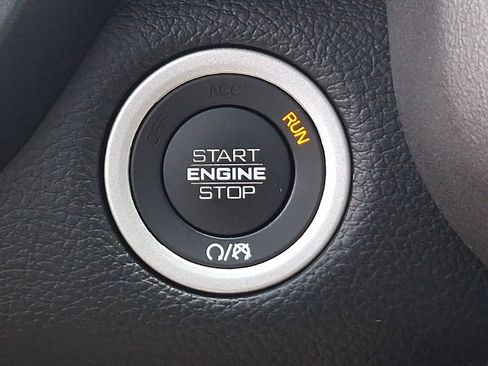 Used 2021 RAM 1500 Big Horn AWD/4WD image 22