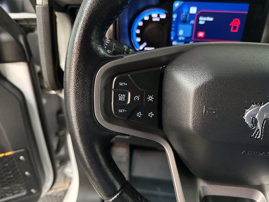 Used 2023 Ford Bronco Badlands w/ Sasquatch Package AWD/4WD image 15