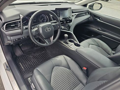 Used 2024 Toyota Camry SE FWD image 2