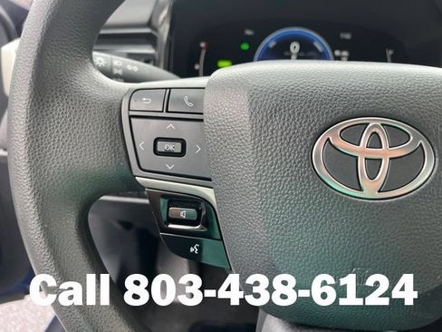 Used 2025 Toyota Camry LE FWD image 21