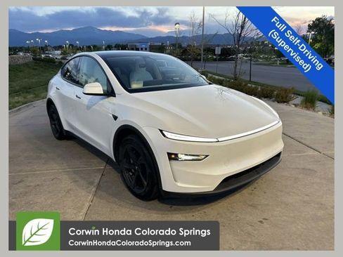 Used 2026 Tesla Model Y AWD image 1