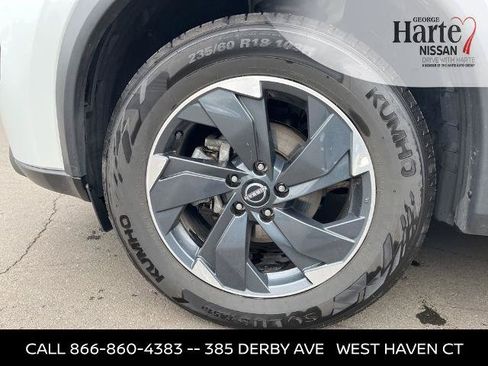 Certified 2025 Nissan Rogue SV AWD/4WD image 12