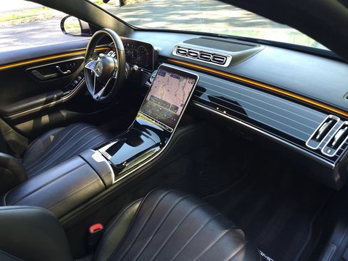 Used 2023 Mercedes-Benz S 500 4MATIC image 28
