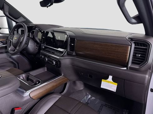 New 2026 Chevrolet Silverado 3500 High Country w/ High Country Premium Package image 30