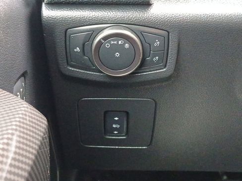 Used 2017 Ford F150 Raptor w/ Equipment Group 802A Luxury AWD/4WD image 12