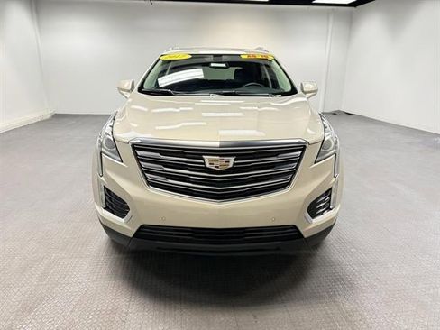 Used 2017 Cadillac XT5 Luxury image 9