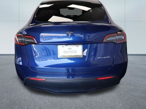 Used 2023 Tesla Model Y Long Range AWD/4WD image 16