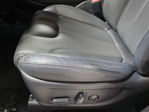Used 2022 Hyundai Palisade SEL w/ 8P Bench Seat Package FWD image 24