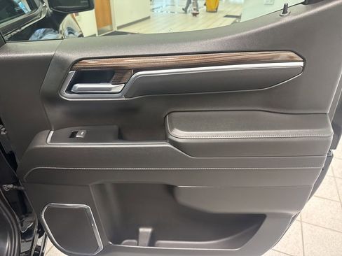 Used 2025 Chevrolet Silverado 1500 LT w/ Work Truck Package AWD/4WD image 21