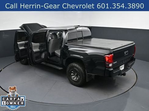 Used 2023 Toyota Tacoma SR AWD/4WD image 2