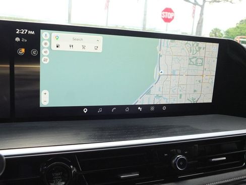 Used 2025 INFINITI QX80 Sensory AWD/4WD image 3
