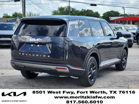 New 2027 Kia Telluride LX FWD image 3