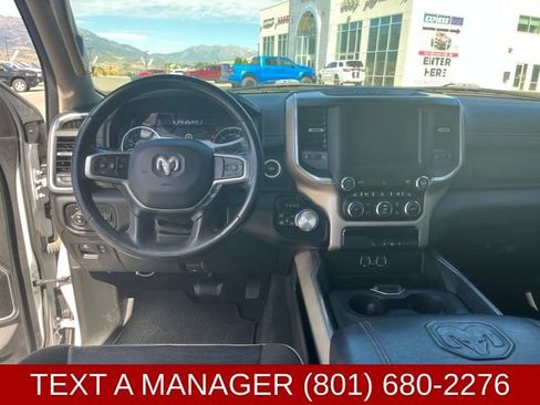 Used 2022 RAM 1500 Laramie AWD/4WD image 17