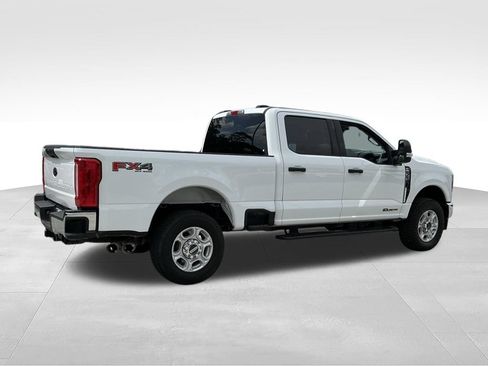 Used 2025 Ford F250 XLT w/ FX4 Off-Road Package AWD/4WD image 10