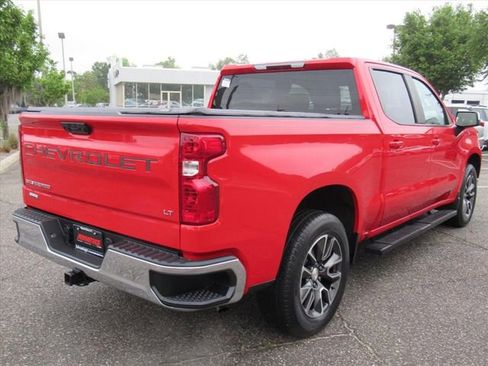 Used 2022 Chevrolet Silverado 1500 LT w/ Protection Package RWD image 6