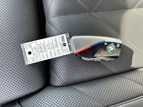 Certified 2024 BMW X5 xDrive40i w/ M Sport Package image 38