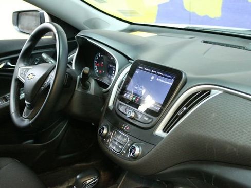 Used 2024 Chevrolet Malibu LT w/ Sport Edition image 10