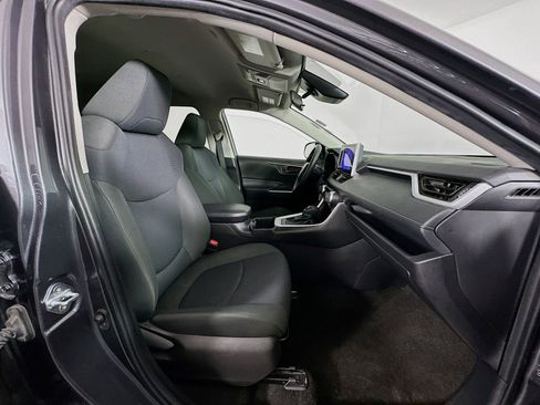 Used 2024 Toyota RAV4 LE image 28