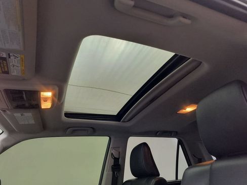 Used 2019 Toyota 4Runner Limited AWD/4WD image 14