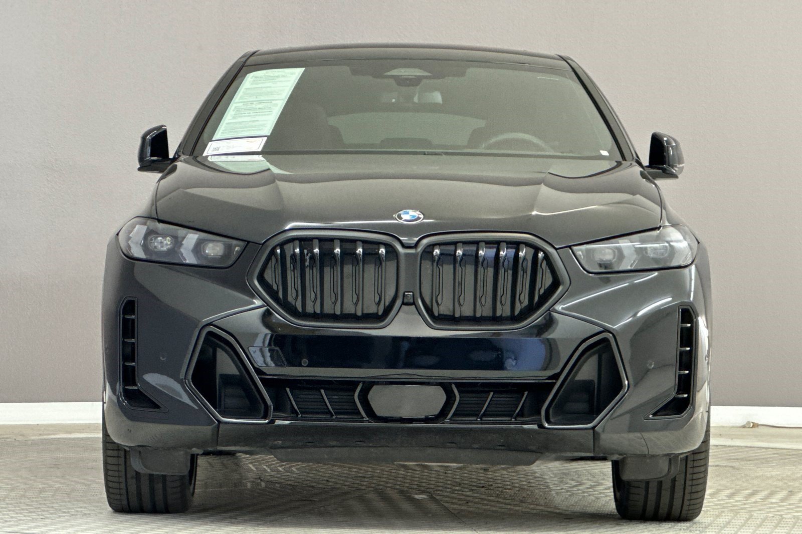 Certified 2025 BMW X6 xDrive40i w/ Premium Package AWD/4WD image 5