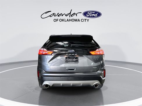 Used 2024 Ford Edge Titanium image 7