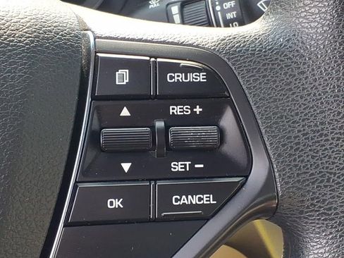 Used 2015 Hyundai Sonata SE w/ Option Group 09 FWD image 11