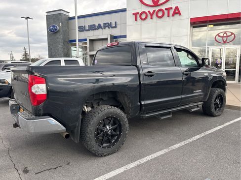 Used 2020 Toyota Tundra SR5 image 3