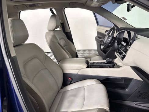 Used 2023 Nissan Pathfinder SL w/ SL Premium Package AWD/4WD image 40