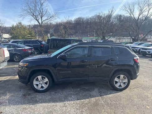 Certified 2022 Jeep Compass Latitude w/ Convenience Group image 4