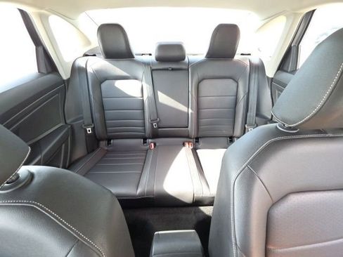 Used 2024 Volkswagen Jetta SE FWD image 21