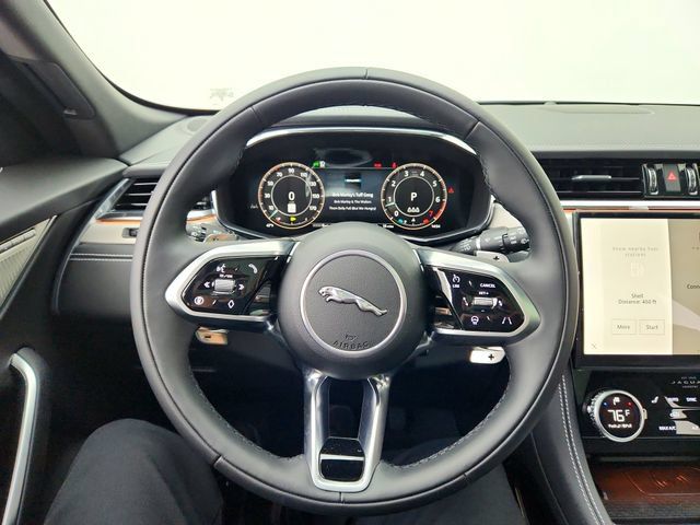Certified 2026 Jaguar F-PACE R-Dynamic S AWD/4WD image 25