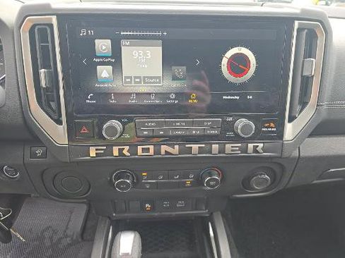 Used 2025 Nissan Frontier SV RWD image 6