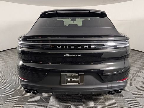 New 2026 Porsche Cayenne Coupe AWD/4WD image 6