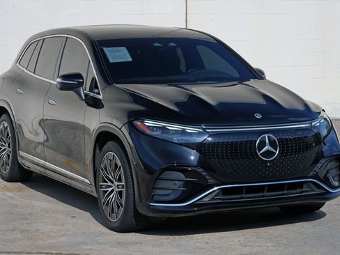 Used 2023 Mercedes-Benz EQS 580 4MATIC SUV w/ Exclusive Trim Package image 65