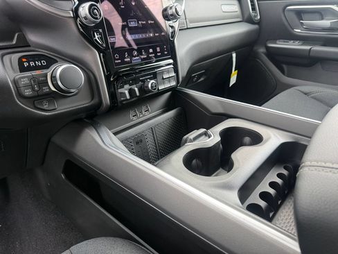 New 2026 RAM 1500 Big Horn AWD/4WD image 19
