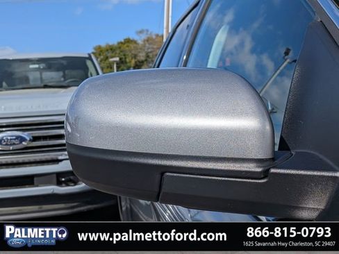 Used 2024 Ford Edge SEL image 12