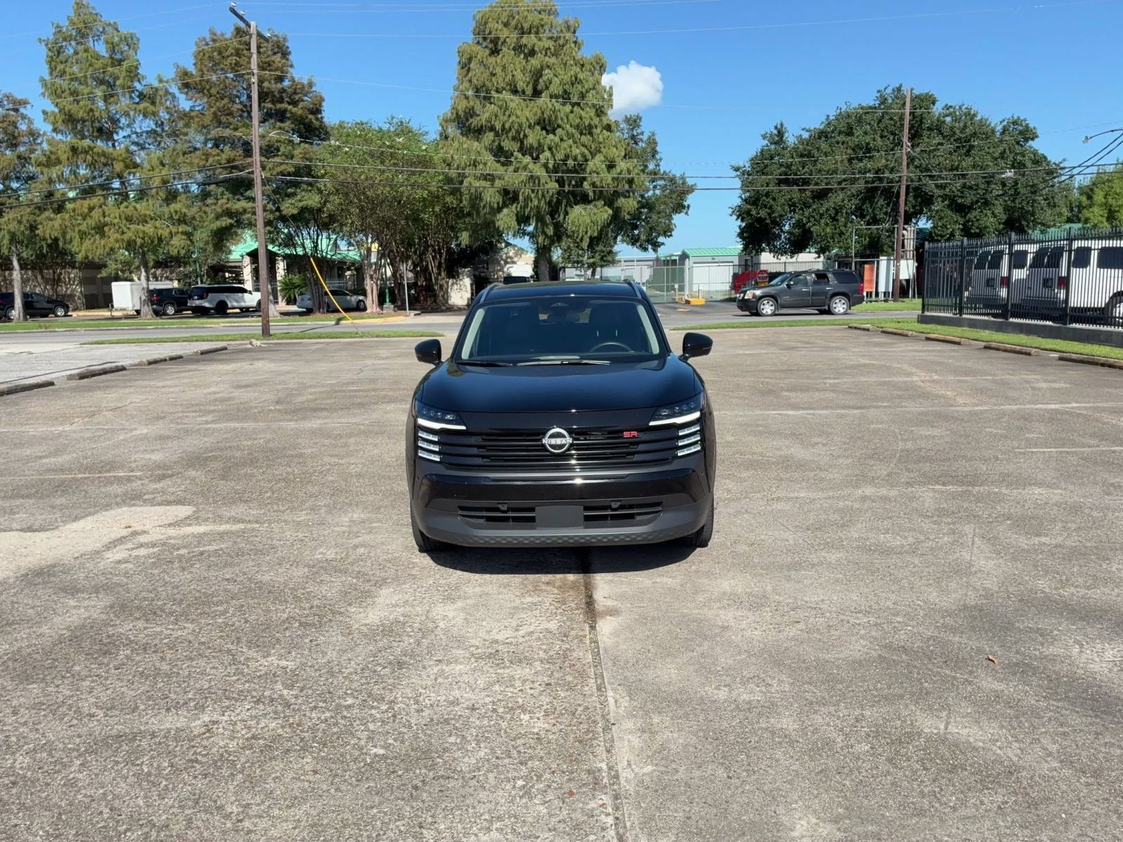 Used 2026 Nissan Kicks SR FWD image 4