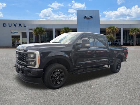 Used 2023 Ford F250 Lariat w/ Sport Appearance Package image 8