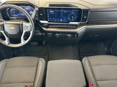 Used 2025 Chevrolet Silverado 1500 LT AWD/4WD image 13