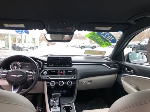 Used 2023 Genesis G70 2.0T image 29