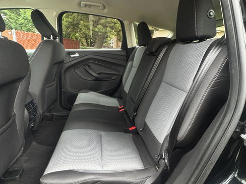 Used 2018 Ford Escape SE w/ SE Sync 3 Package image 13