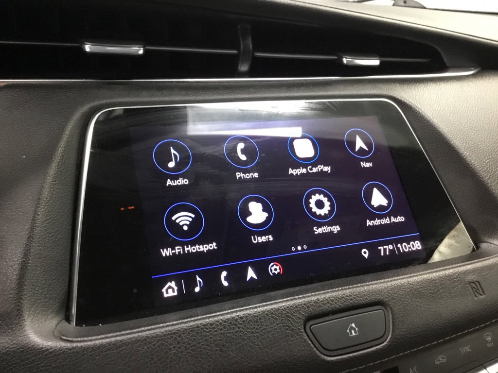 Used 2019 Cadillac XT4 Luxury w/ Cold Weather Package AWD/4WD image 14