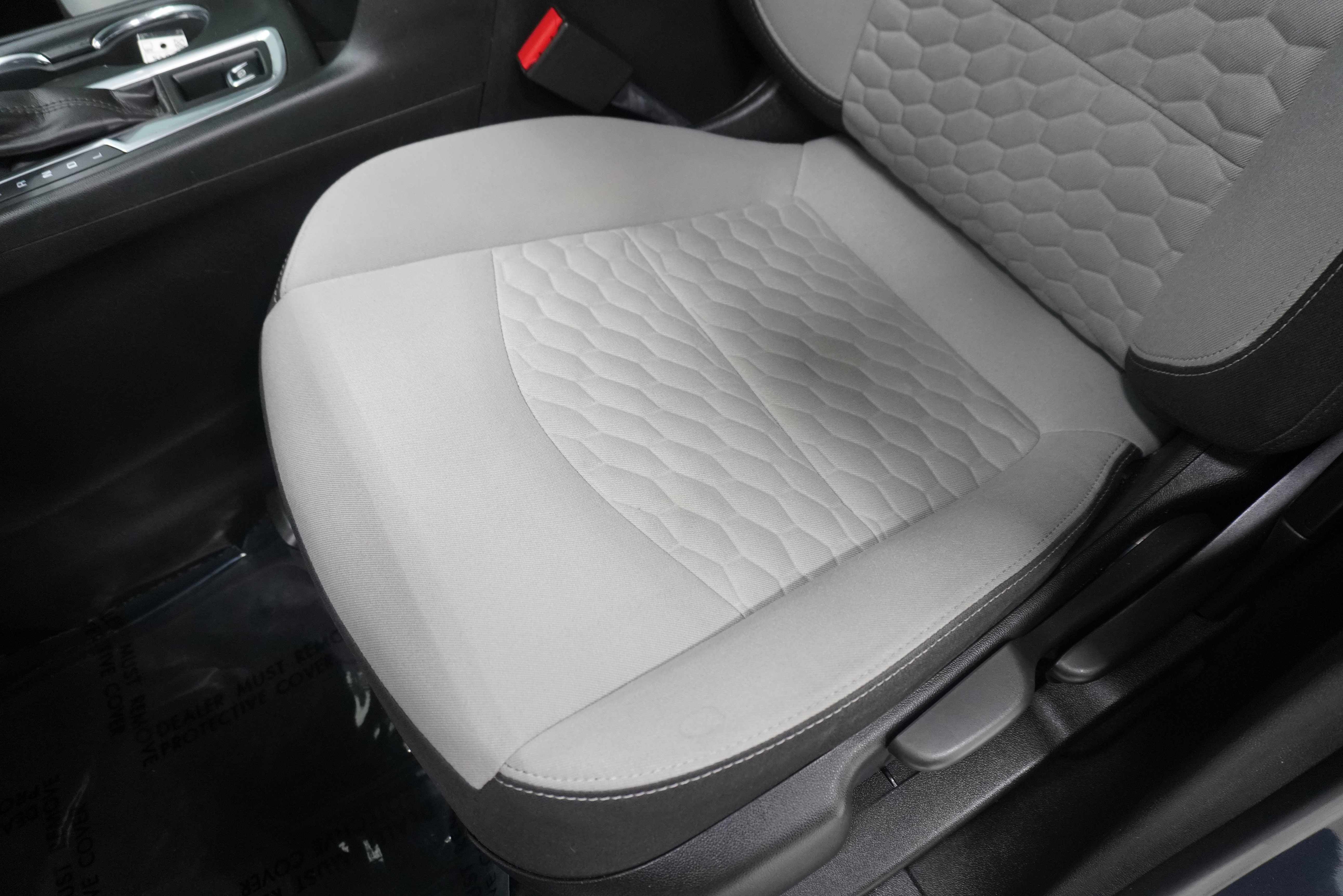 Used 2019 Chevrolet Equinox LS FWD image 12